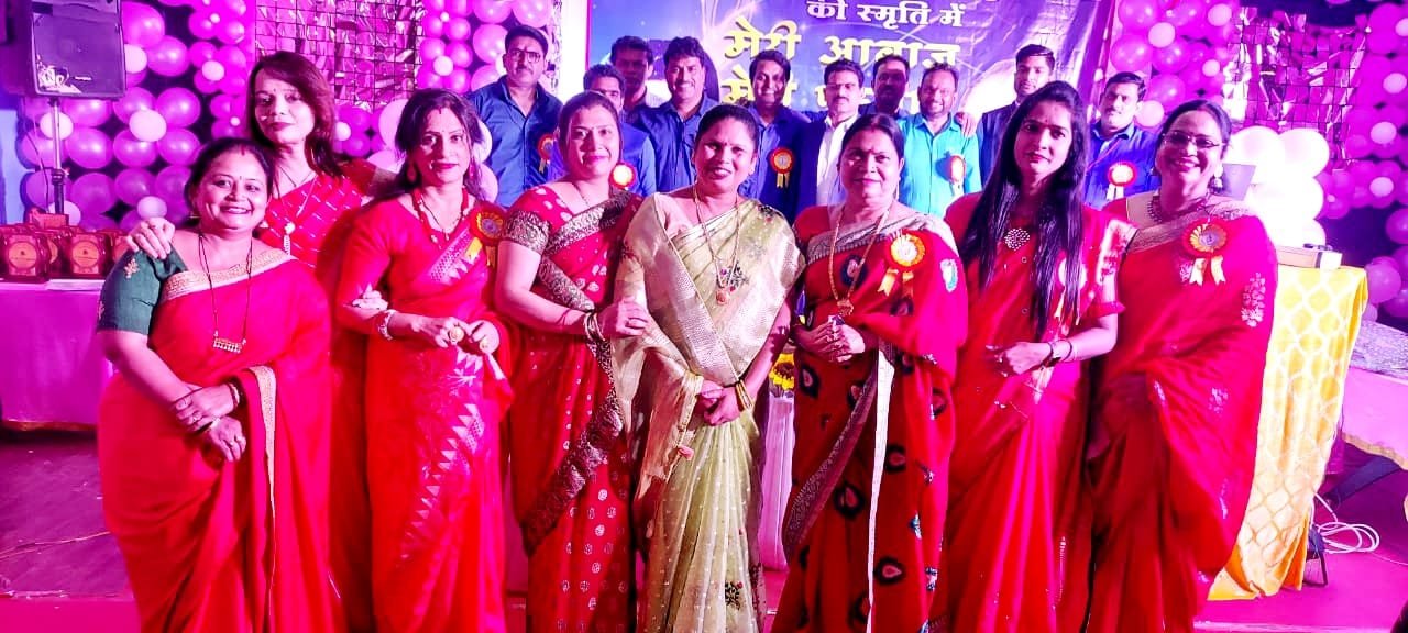 यादें रफी एवं किशोर की संयुक्त प्रस्तुति सुनहरे पल में शहर के गायकों ने बांधा शमा