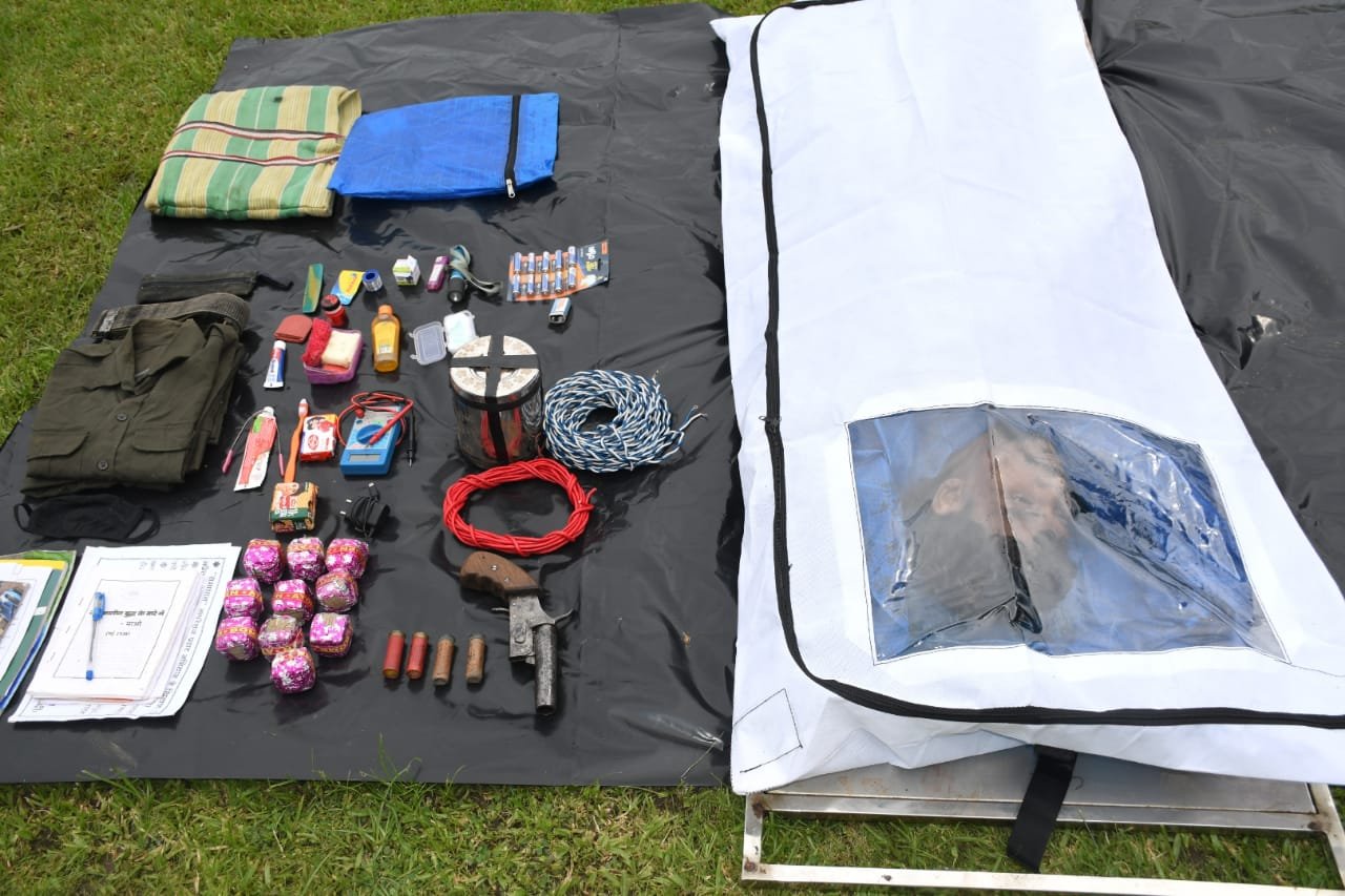 पुलिस नक्सली मुठभेड़ में 5 लाख का ईनामी माओवादी मारा गया