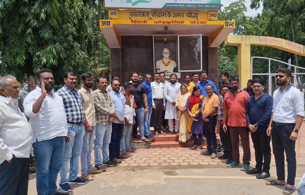 भाजपाइयों ने नेताजी सुभाष चंद्र बोस की मनाई गई पुण्यतिथि