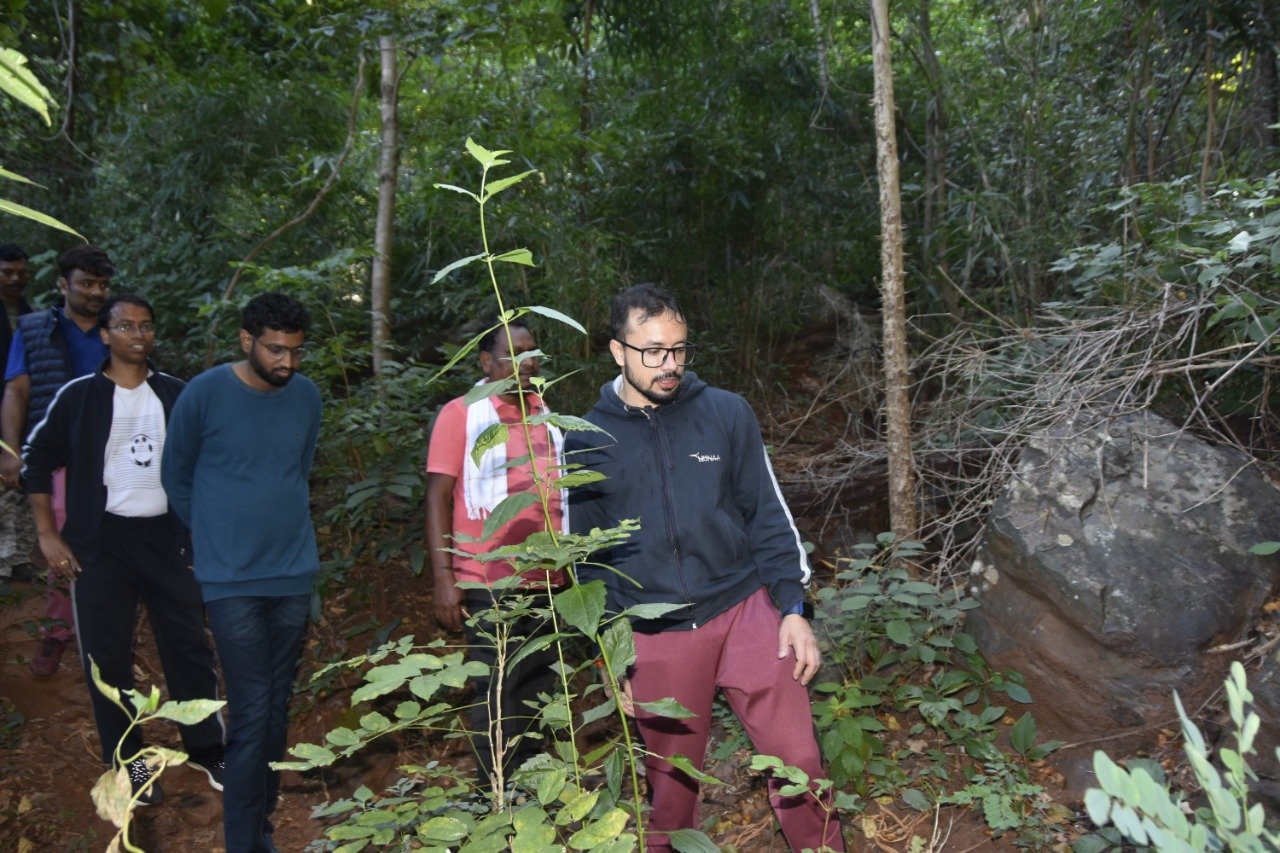 ढोलकल पर्वत में पर्यटन सुविधाओं से बढेंगे रोजगार के अवसर : कलेक्टर