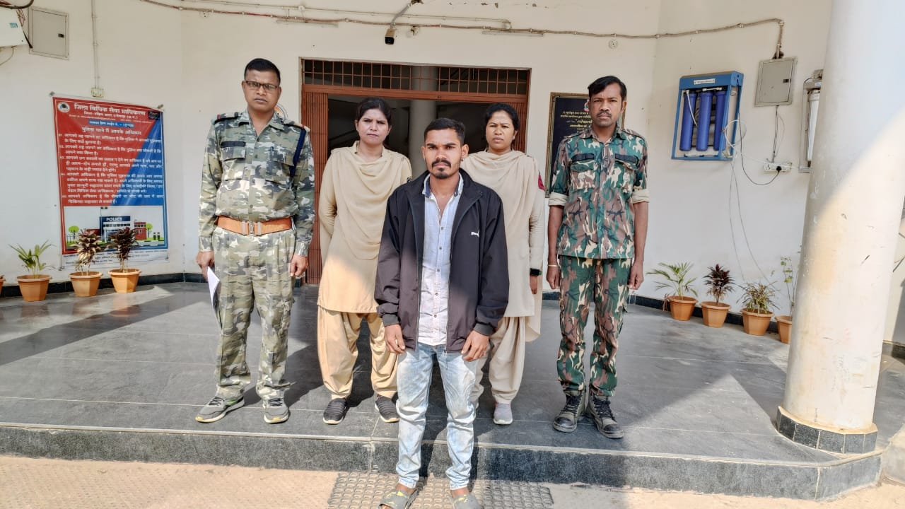 फेसबुक में अश्लील फोटो अपलोड कर छेड़छाड़ करने वाला आरोपी गिरफ्तार