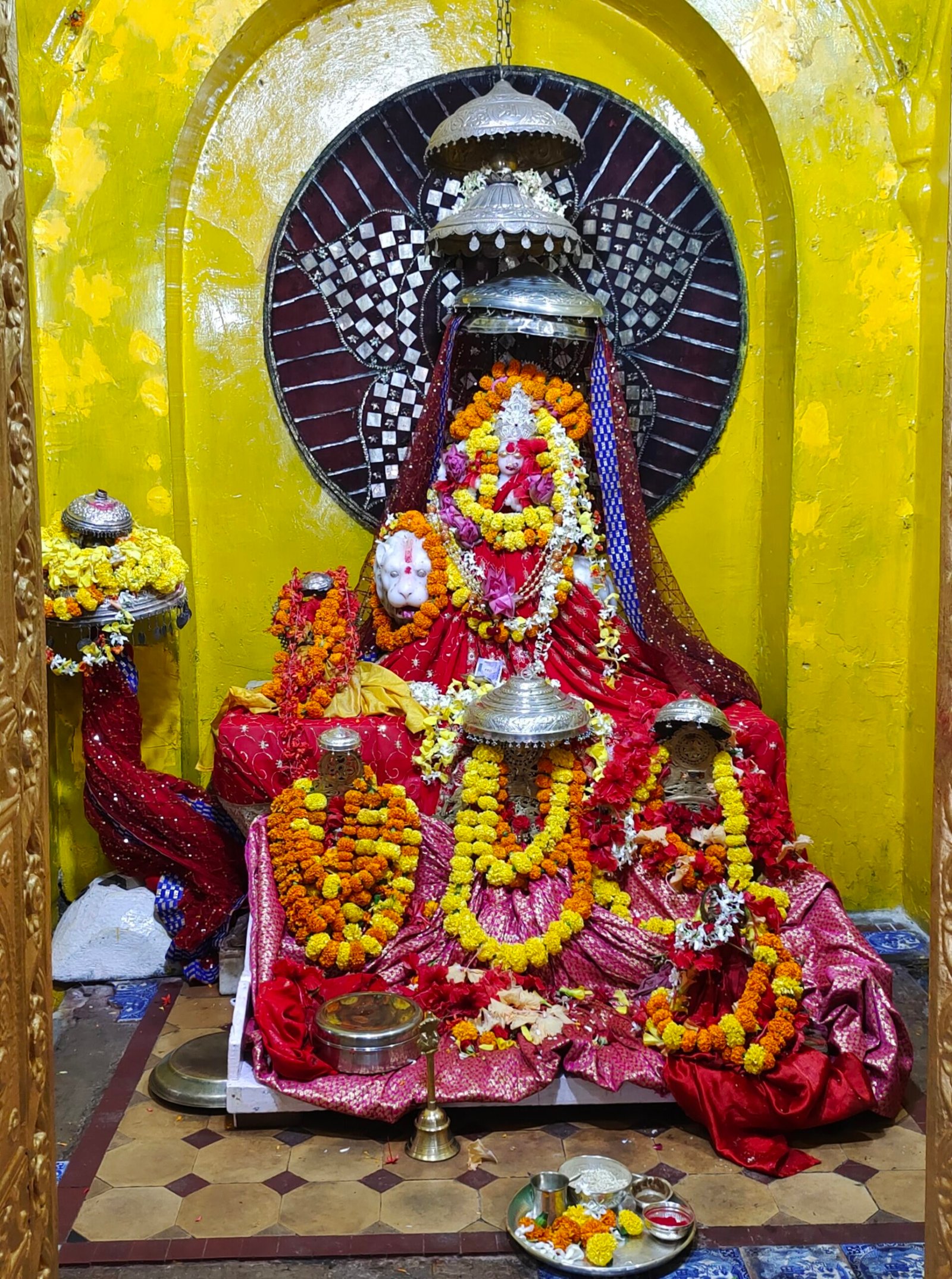 दंतेश्वरी मंदिर के स्थापना दिवस पर अनुष्ठान व महाभंडारा का आयोजन
