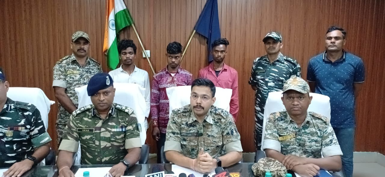 विस्फोटक पदार्थ के साथ माओवादी गिरफ्तार