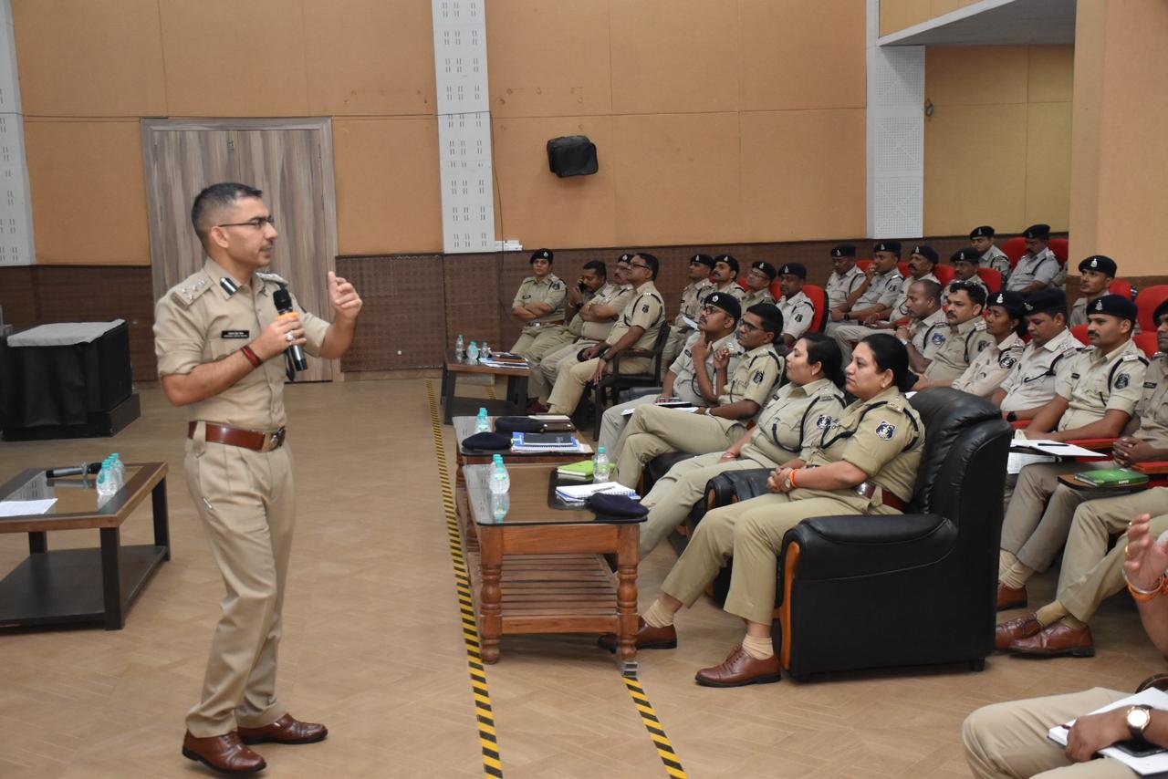 विधानसभा चुनाव हेतु पुलिस अधिकारियों का एक दिवसीय प्रशिक्षण का हुआ
