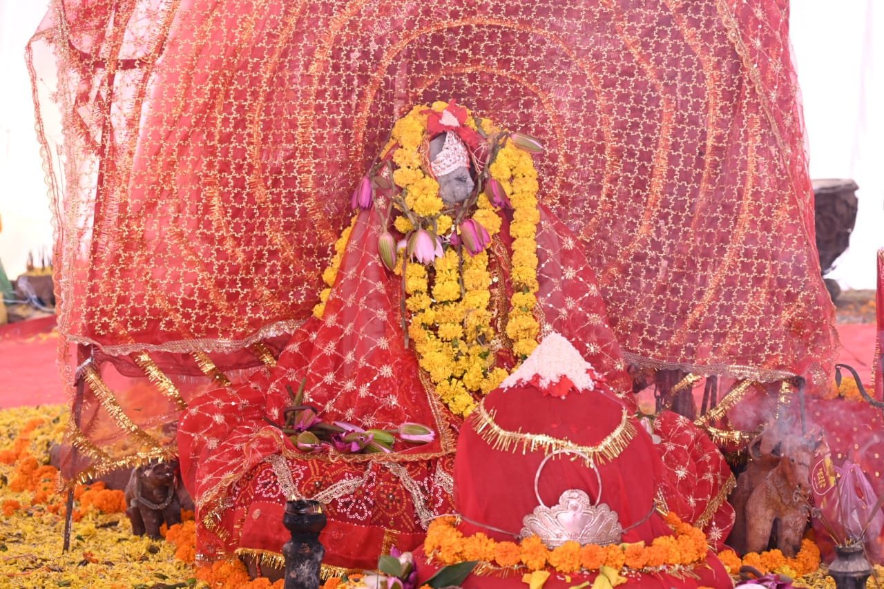 मुख्यमंत्री ने नवीन मुसरिया माता मंदिर का किया लोर्कापण