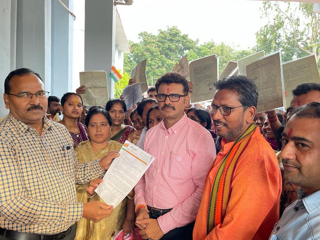 भूपेश सरकार नजूल में काबिज परिवारों को निशुल्क पट्टा दे : नेता प्रतिपक्ष