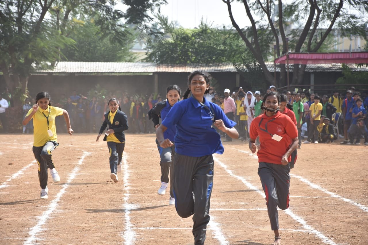 विद्या ज्योति स्कूल का वार्षिक खेलकूद का हुआ उद्धघाटन