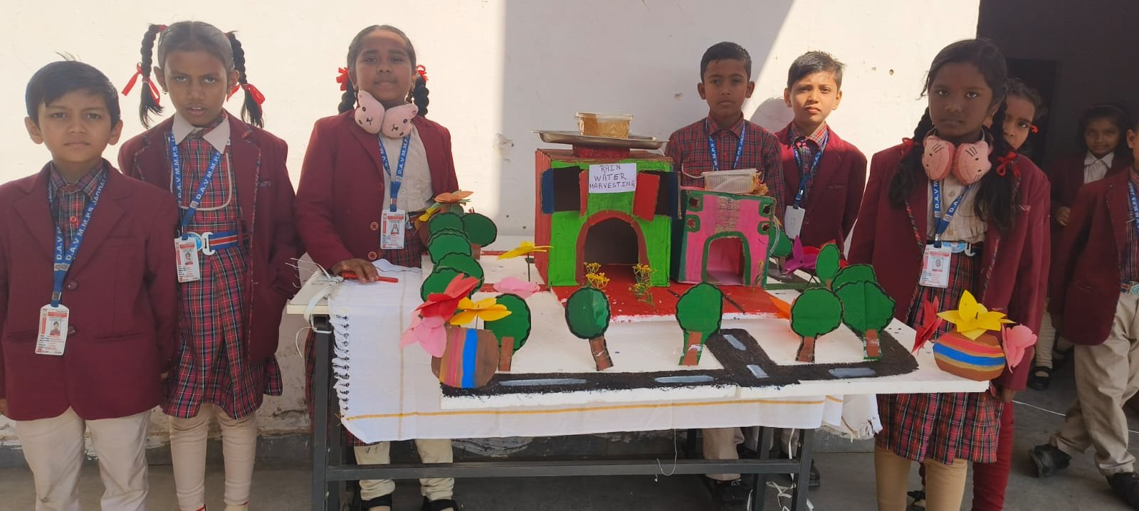 डीएवी स्कूल में नन्हे वैज्ञानिकों ने दिखाई अपनी प्रतिभा
