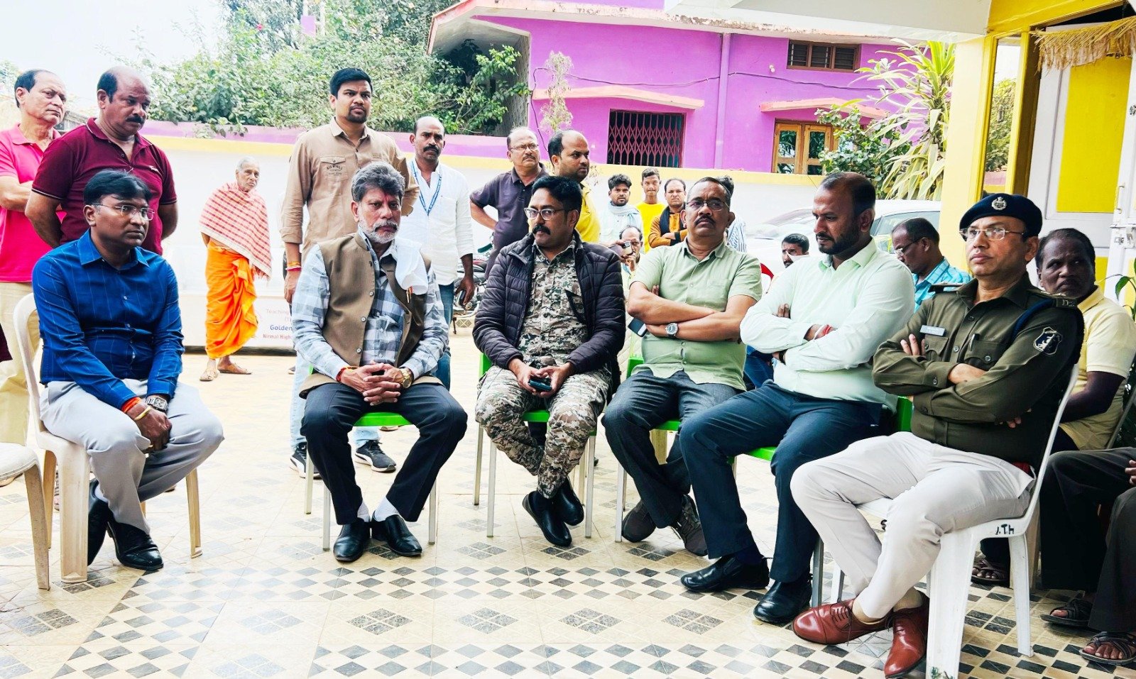 वरिष्ठ अधिकारियों ने विधायक पिता के निधन पर जताया शोक