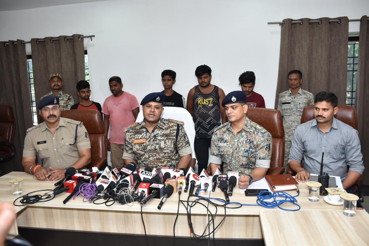 बस्तर पुलिस ने किया अंतर्राज्य मोटर सायकल चोर गिरोह का पर्दाफाश