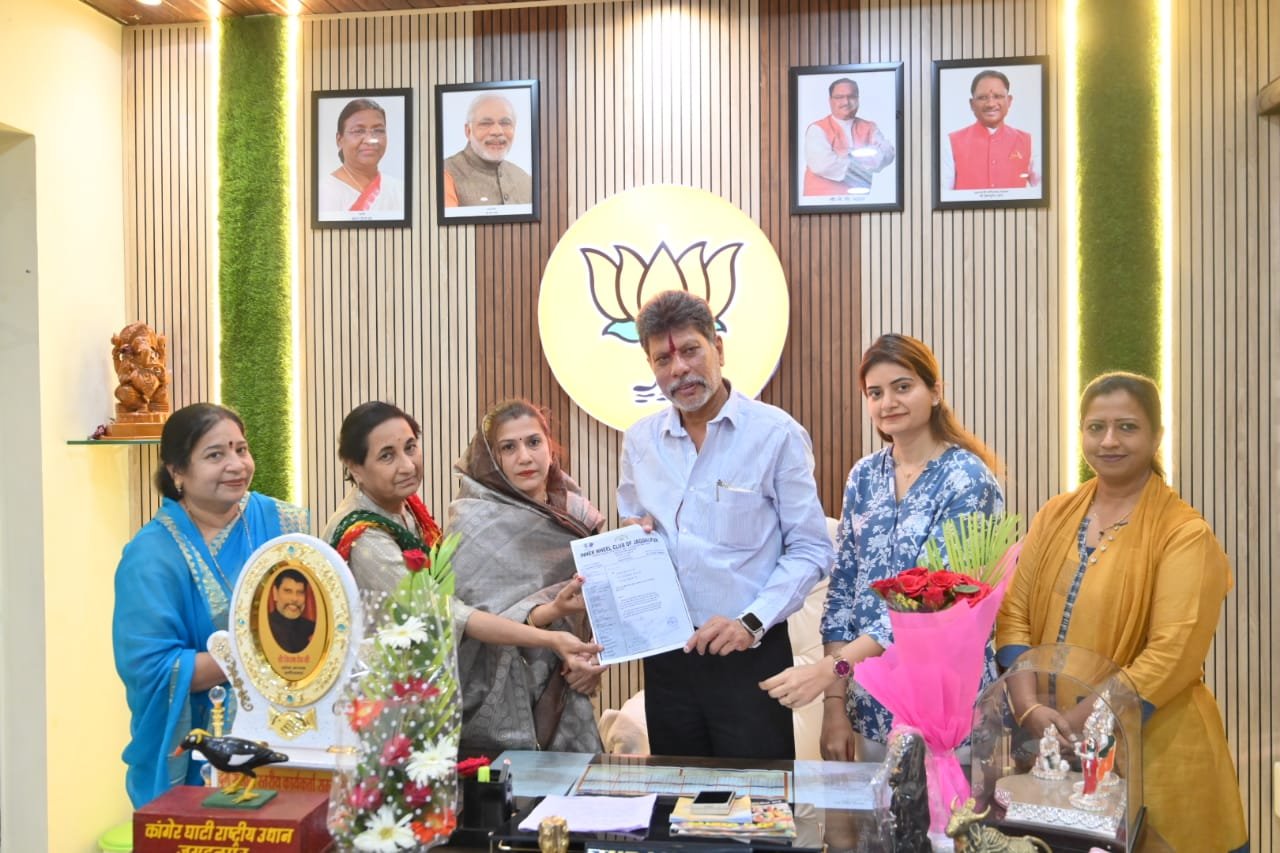 भवन के लिए इनर व्हील क्लब ने विधायक से मिलकर मांगी जमीन
