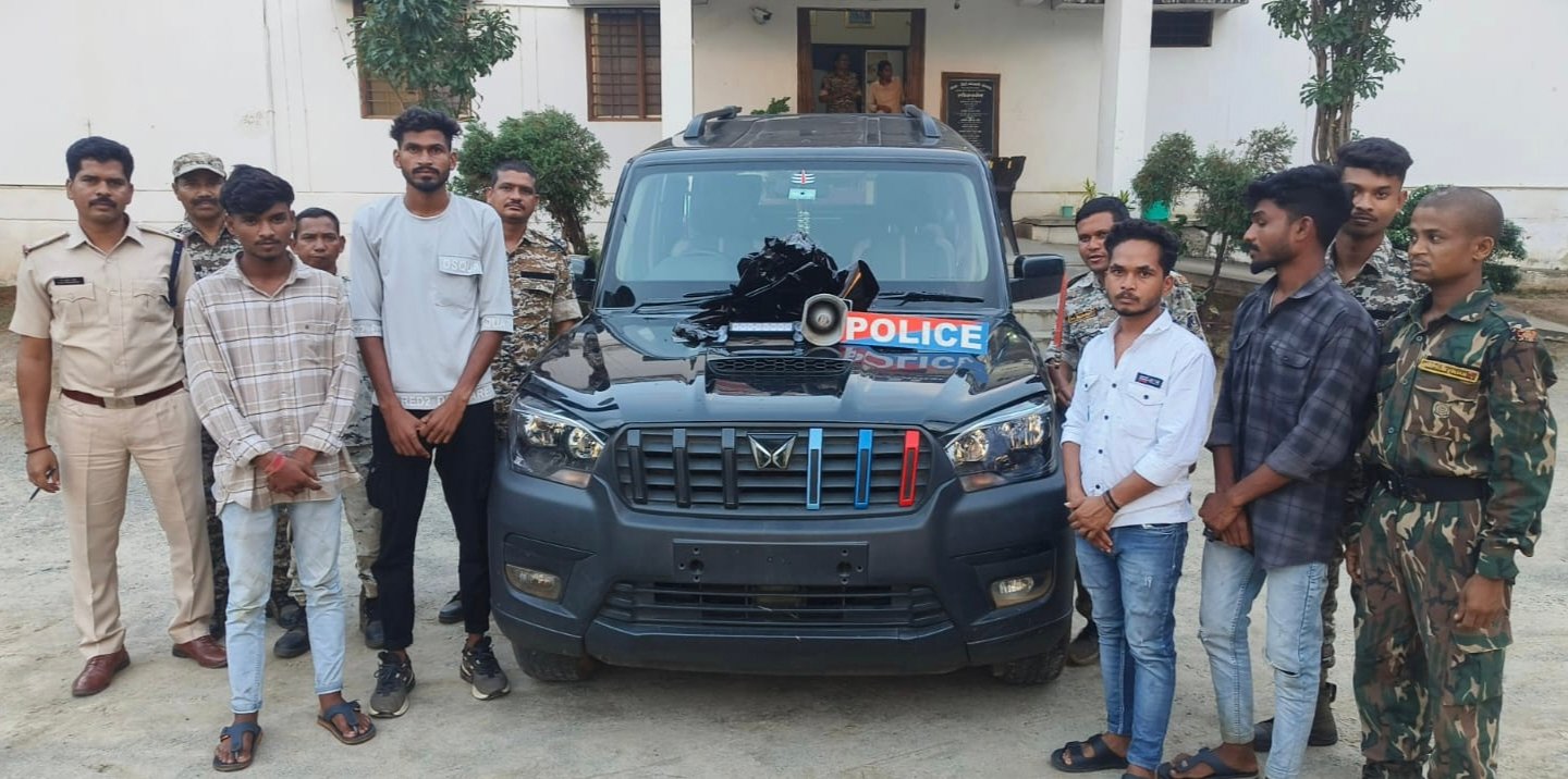 सायरन व पुलिस नेम प्लेट का उपयोग करने वाले संदिग्ध व्यक्ति के खिलाफ पुलिस ने की कार्यवाही