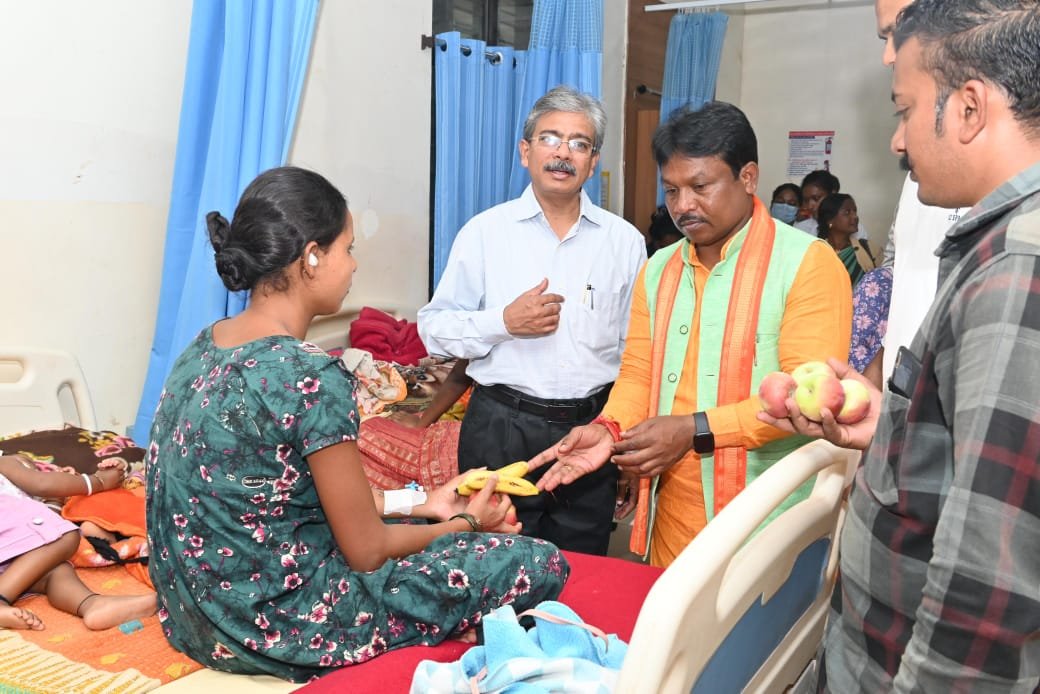 अपने जन्मदिन पर सांसद ने रिकॉर्ड तोड़ ग्रामीणों को भाजपा की सदस्यता दिलाया