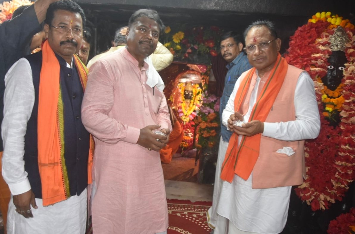 मुख्यमंत्री ने बस्तर की आराध्य देवी मां दंतेश्वरी से प्रदेशवासियों की खुशहाली की कामना की