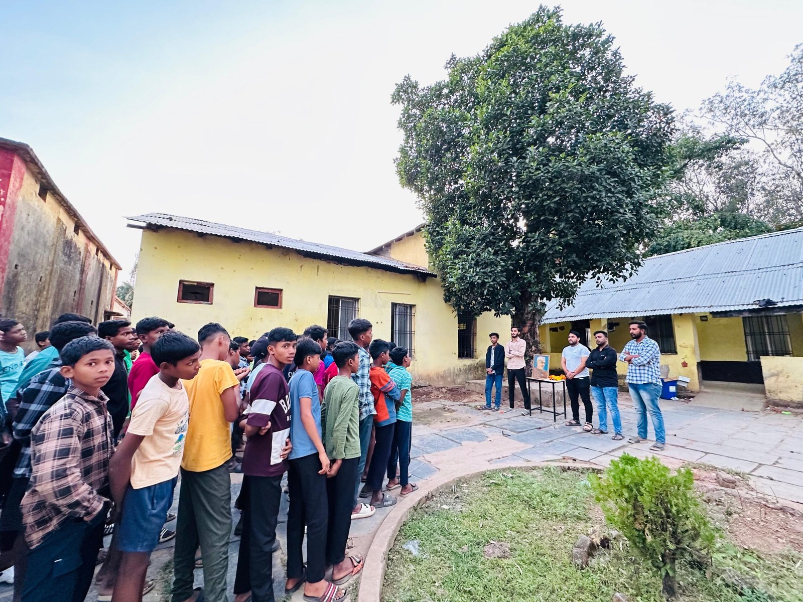 नेहरू छात्रावास में एनएसयूआई के द्वारा बाल दिवस मनाया गया