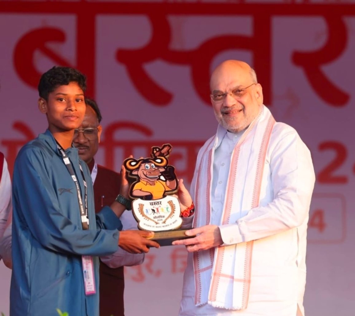 बस्तर ओलिंपिक में जीतकर लौटे खिलाड़ियों का हुआ सम्मान