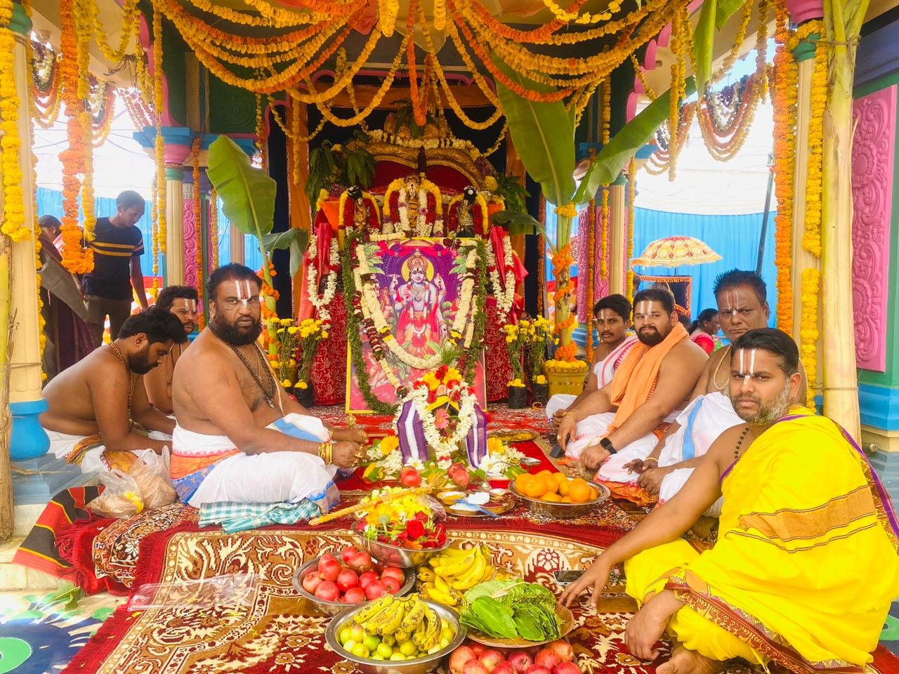 वार्षिकोत्सव के दूसरे दिन हुआ महाभिषेक और श्रीनिवास कल्याणम् विधान
