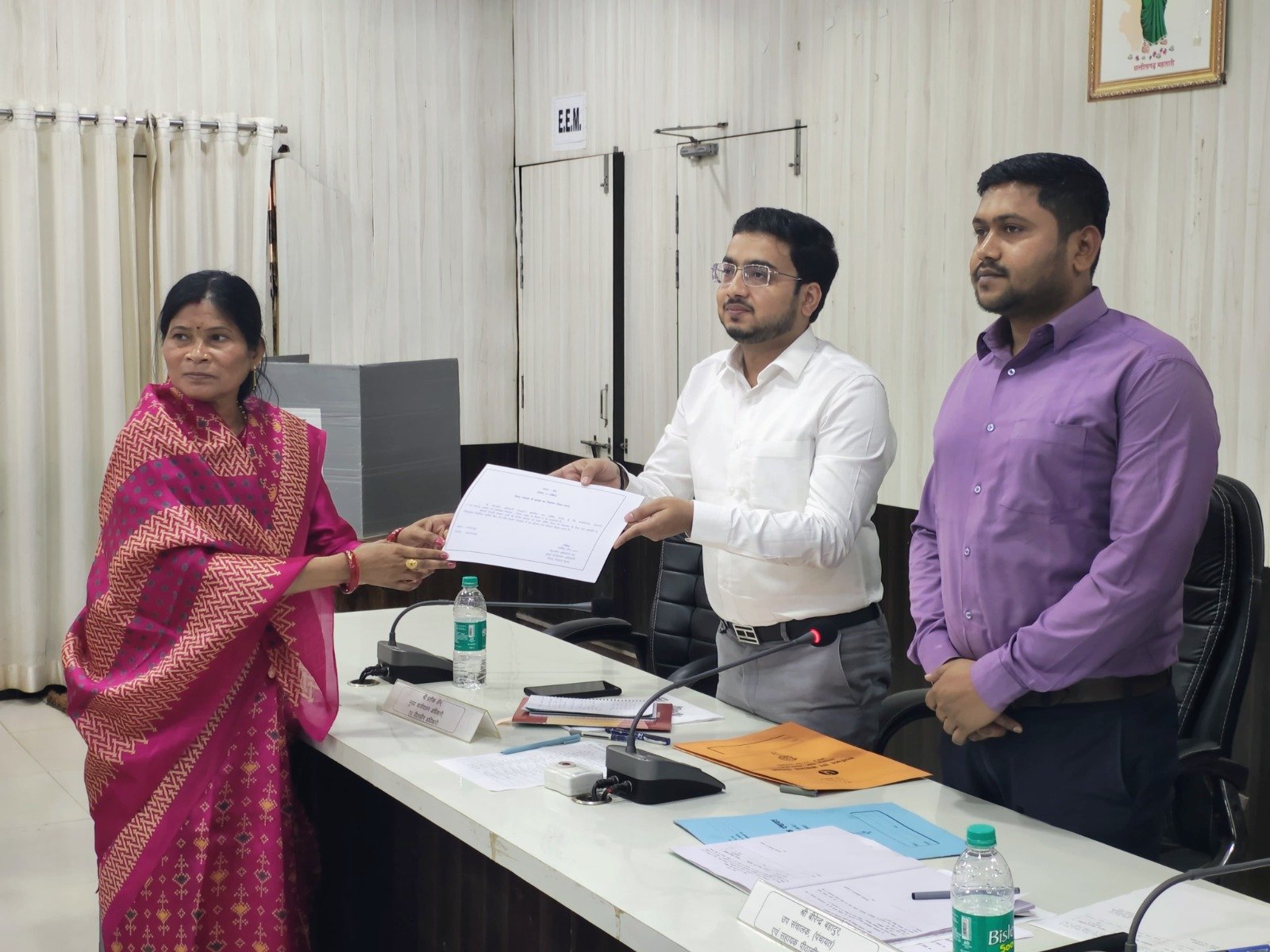 बस्तर जिला के जिला पंचायत अध्यक्ष और उपाध्यक्ष का किया गया निर्वाचन