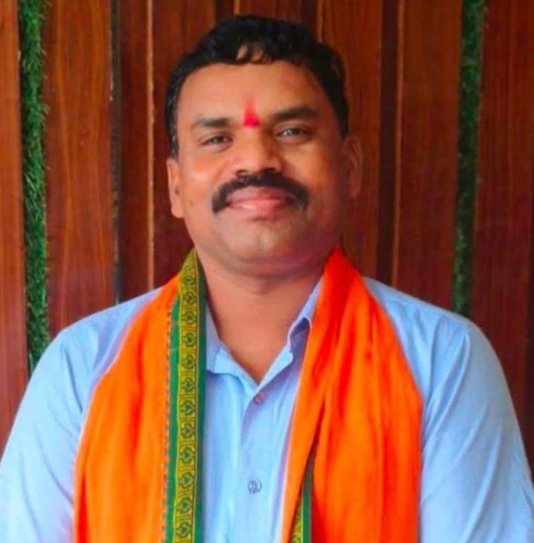 दंतेवाड़ा जिला पंचायत अध्यक्ष पद पर नंदलाल मुड़ामी एवं उपाध्यक्ष पद पर अरविन्द कुंजाम हुए निर्वाचित