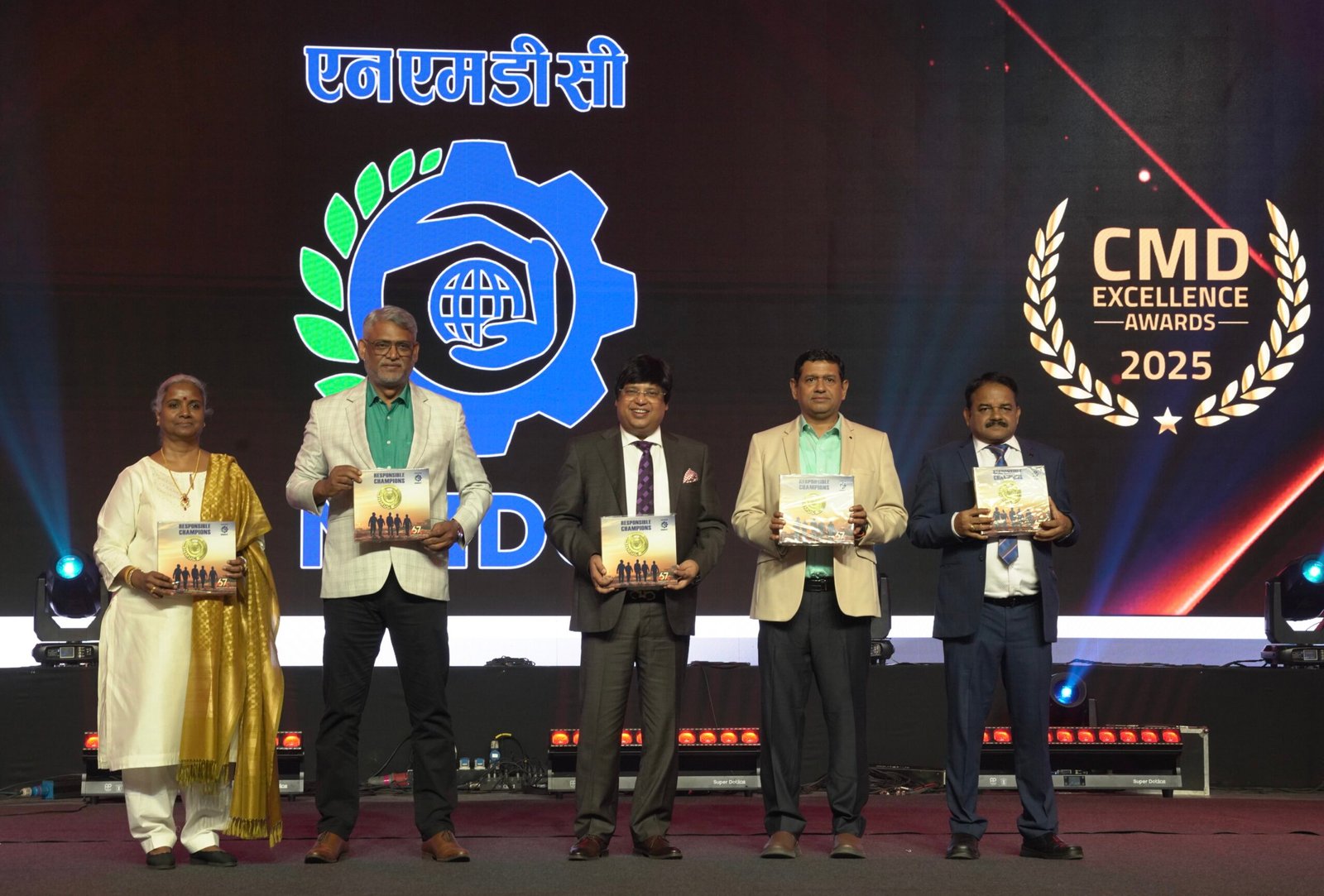 भारत के अग्रणी लौह अयस्क उत्पादक के रूप में एनएमडीसी साढ़े छह दशकों से अधिक की उत्कृष्टता का उत्सव मनाया