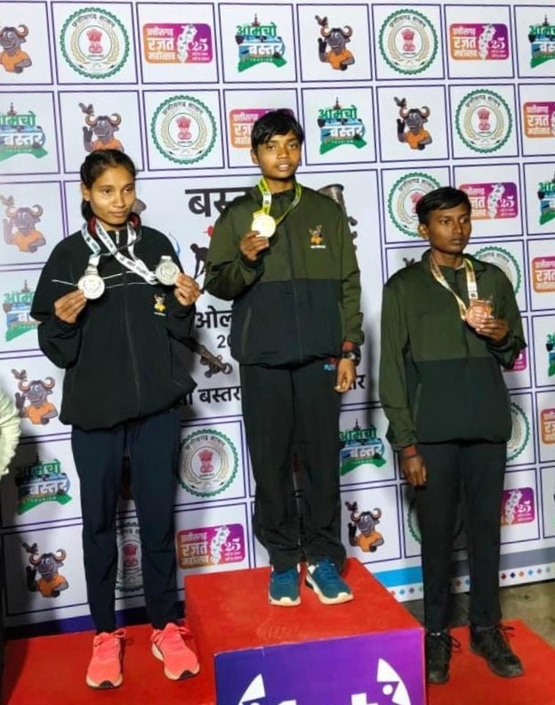 बस्तर ओलंपिक में दंतेवाड़ा की ऐतिहासिक सफलता, खिलाड़ियों ने जीते पदक