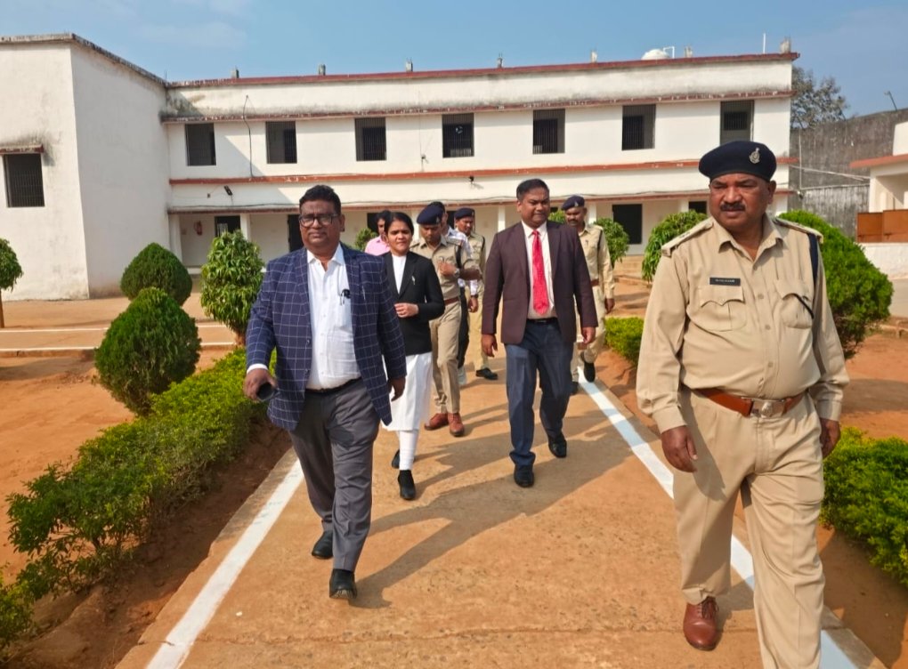 प्रधान जिला न्यायाधीश द्वारा जिला जेल का किया गया निरीक्षण