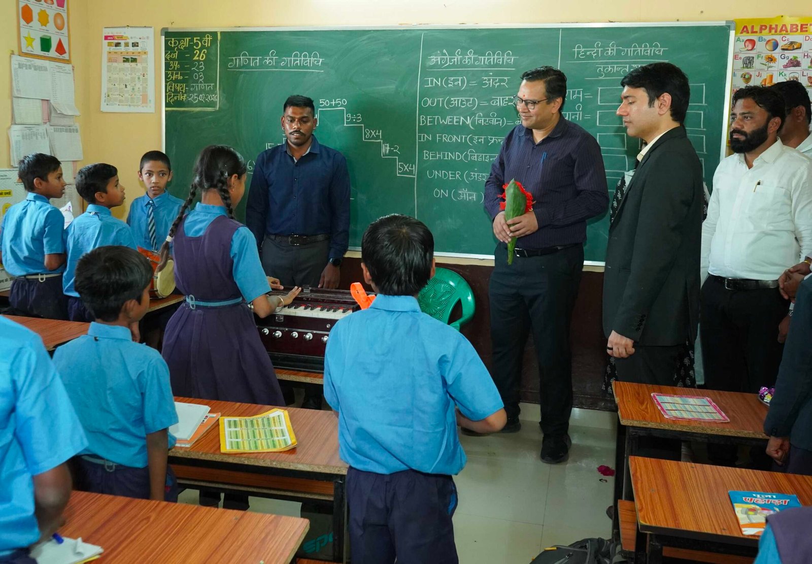न्यौता भोजन में केंद्रीय संयुक्त सचिव सहित आला अधिकारी हुए शामिल