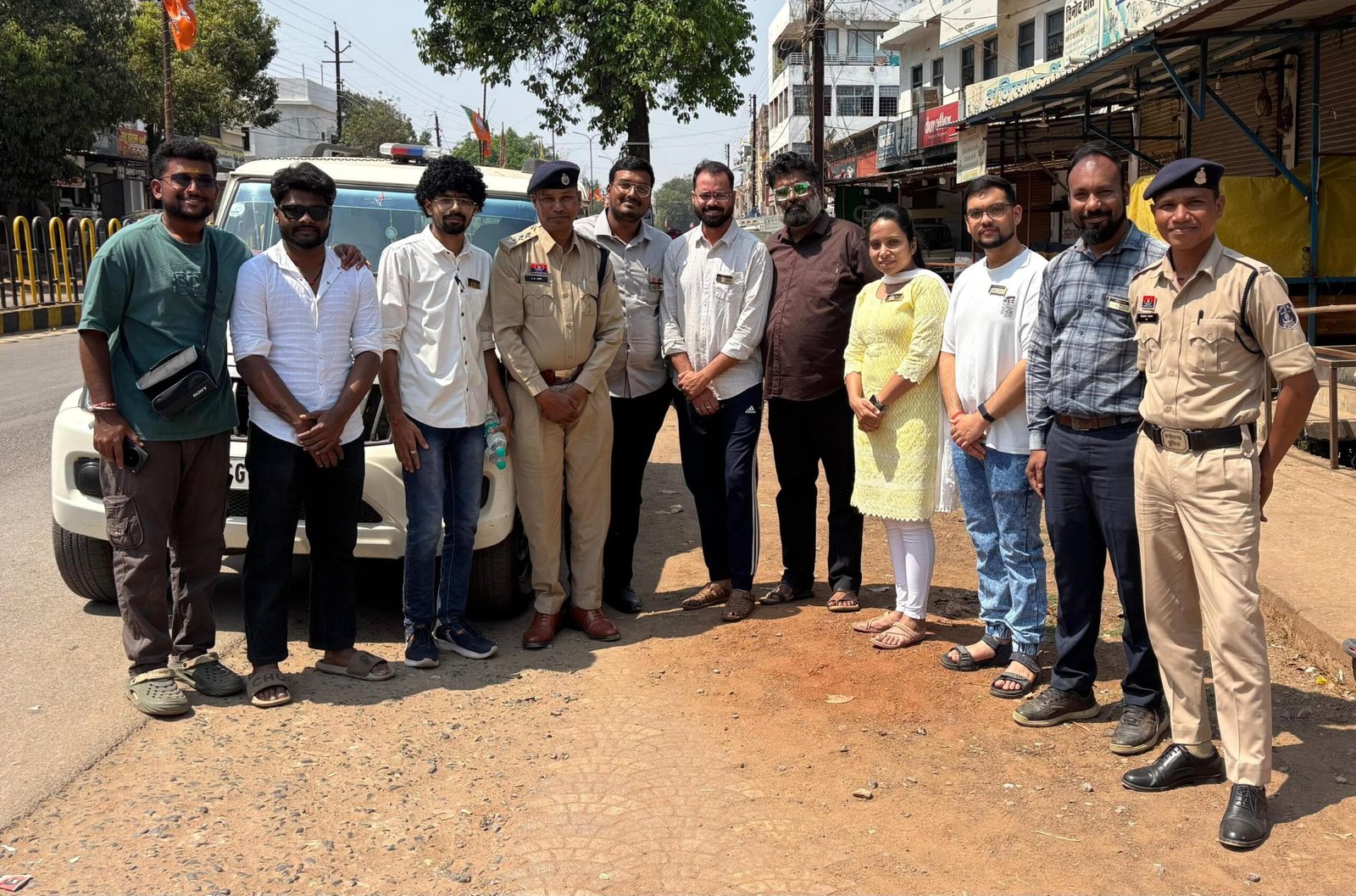 रोटरैक्ट क्लब ने बस्तर पुलिस जवानों के साथ होली मनाया