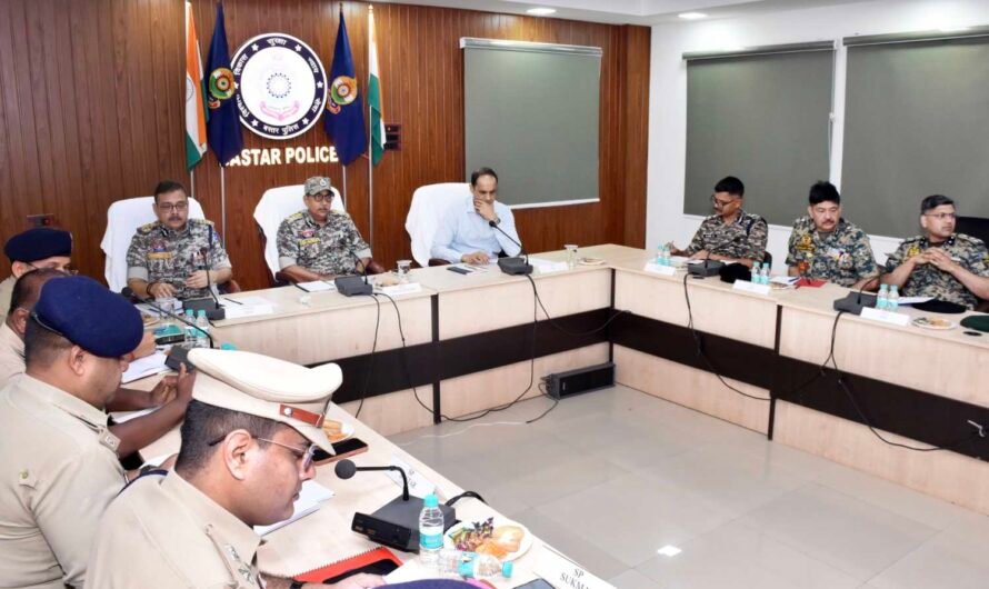 पुलिस महानिदेशक ने पुलिस विभाग की समीक्षा बैठक ली