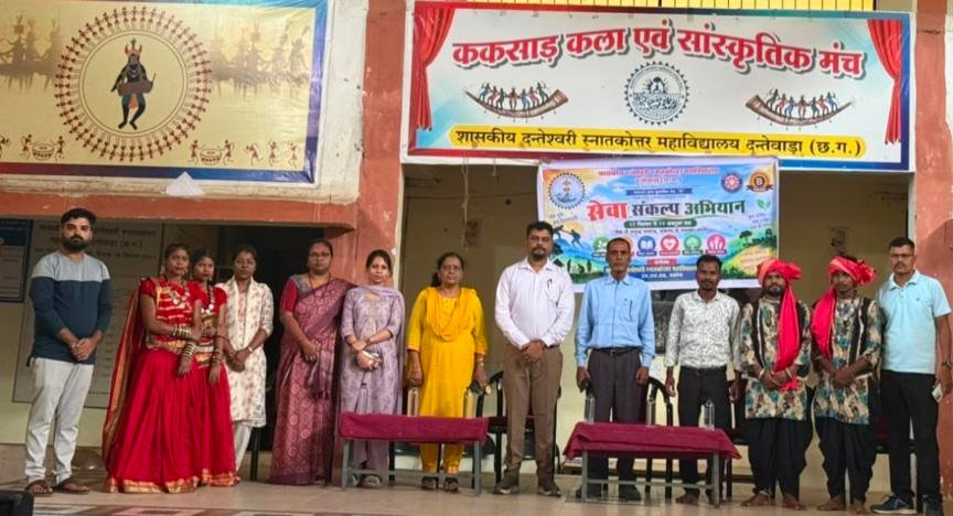 नमो सेवा गाथा कार्यक्रम में नुक्कड़ नाटक दल ने दी प्रस्तुति