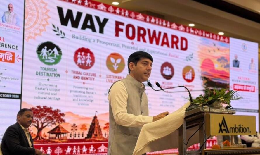 माओवाद के साये से निकलकर विकास और समृद्धि की ओर अग्रसर हो रहा नया बस्तर : कलेक्टर