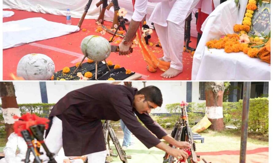विजयादशमी के पावन अवसर पर विधि-विधान से हुआ शस्त्र पूजा