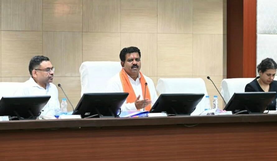 नशे के अवैध कारोबार की जड़ तक पहुंचकर पूरे नेटवर्क को ध्वस्त करें : उप मुख्यमंत्री